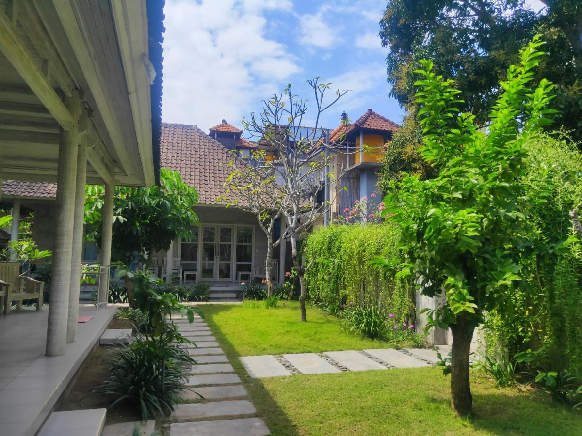 Vista Huts Lembongan Hotel Exterior photo