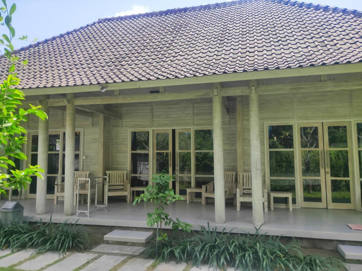 Vista Huts Lembongan Hotel Exterior photo